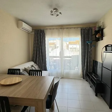Legan Apartment *